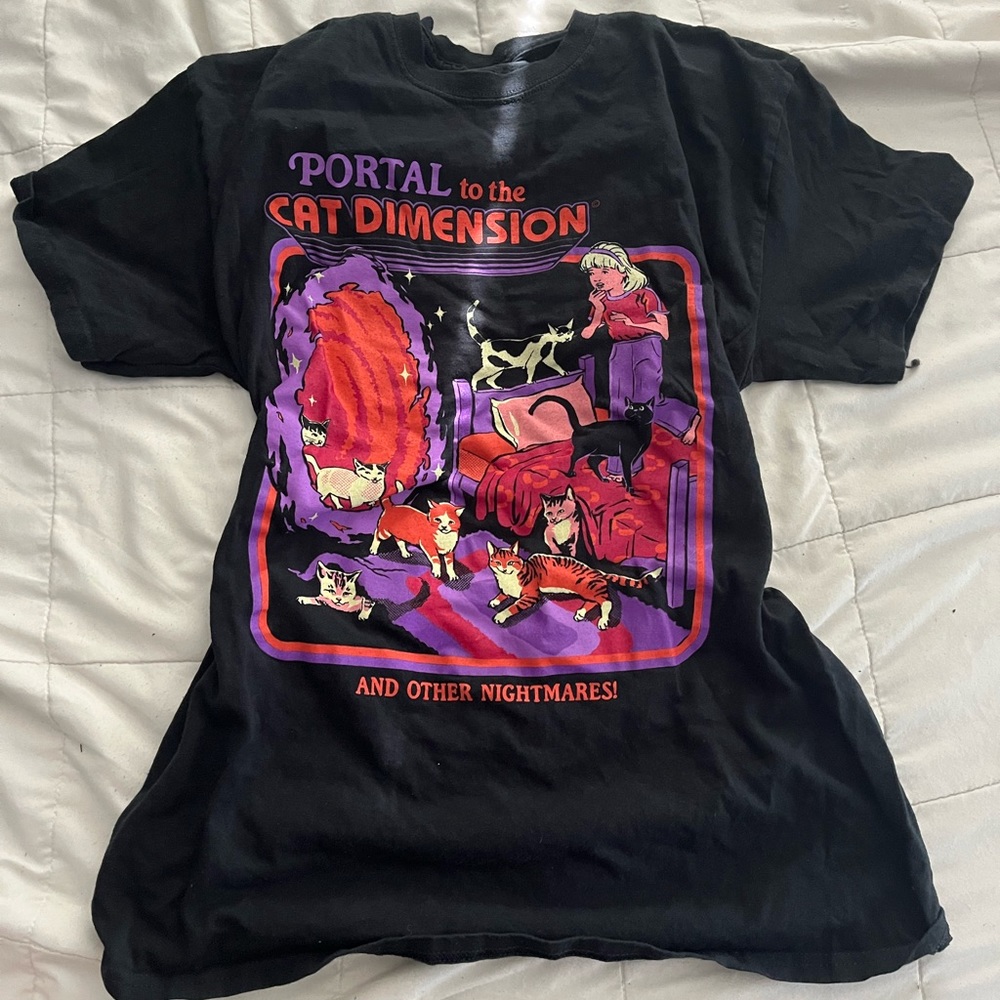 Portal to the cat dimension tee. Size medium